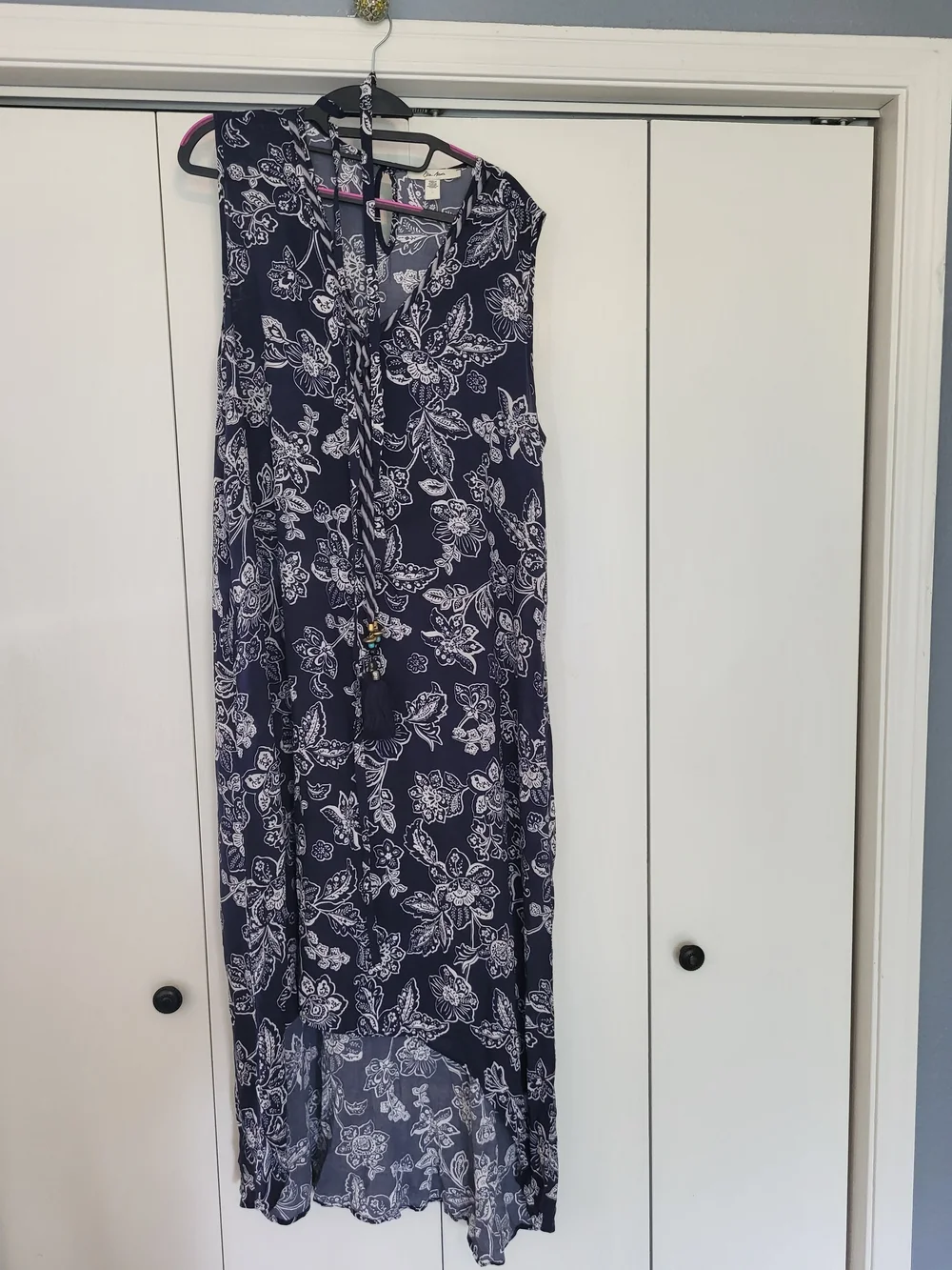 Ella Moon- Lg- EUC Navy Floral Maxi Dress with Drawstring Waist - Picture 4 of 7